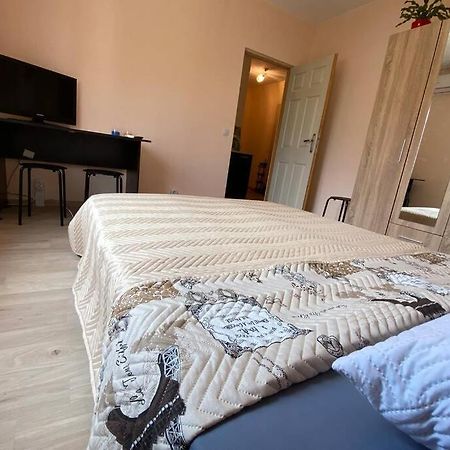 Sunny Apartment By The River Sandanski Exterior foto